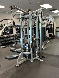 Hoist 4 Station Commercial Machine