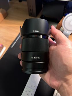 Sony 35mm 1.8 FE Full Frame Lens