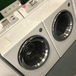 set washer and dryer gas  use like new perfect working condition 