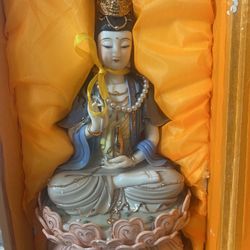 Buddha Statue Guan Yin Kuan Yin 