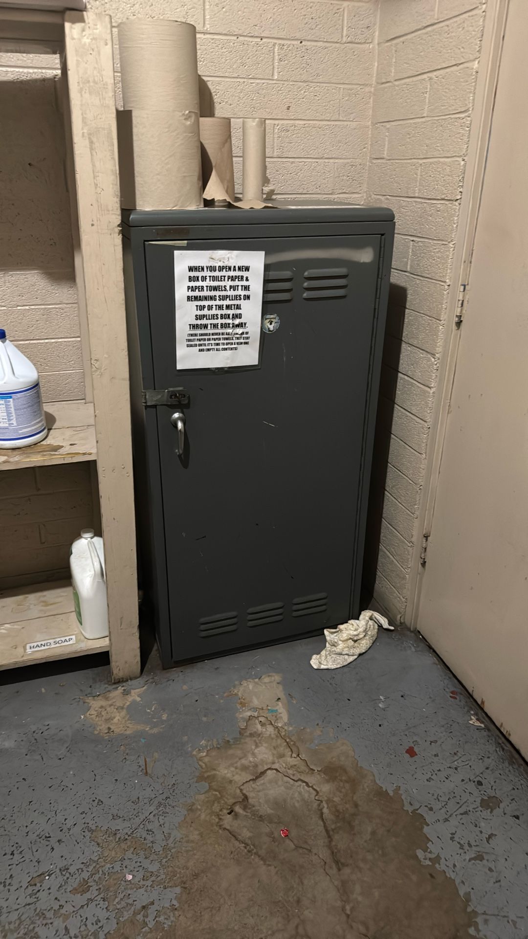 Metal Storage Cabinet With Lock