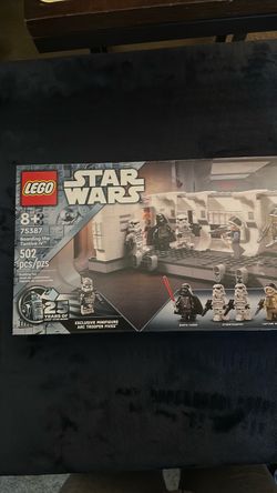 LEGO Star Wars Retired Boarding the Tantive IV Brand New