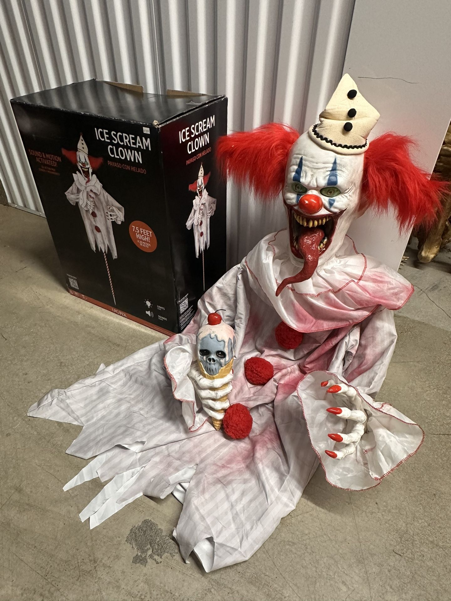 Halloween Ice Scream clown Animatronic Party City