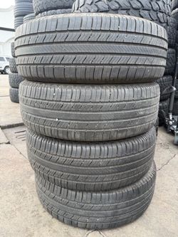 225/60/18 Michelin instaladas y balanceadas las 4
