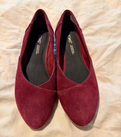 TOMS Burgundy Suede Ballet Flats 7.5w