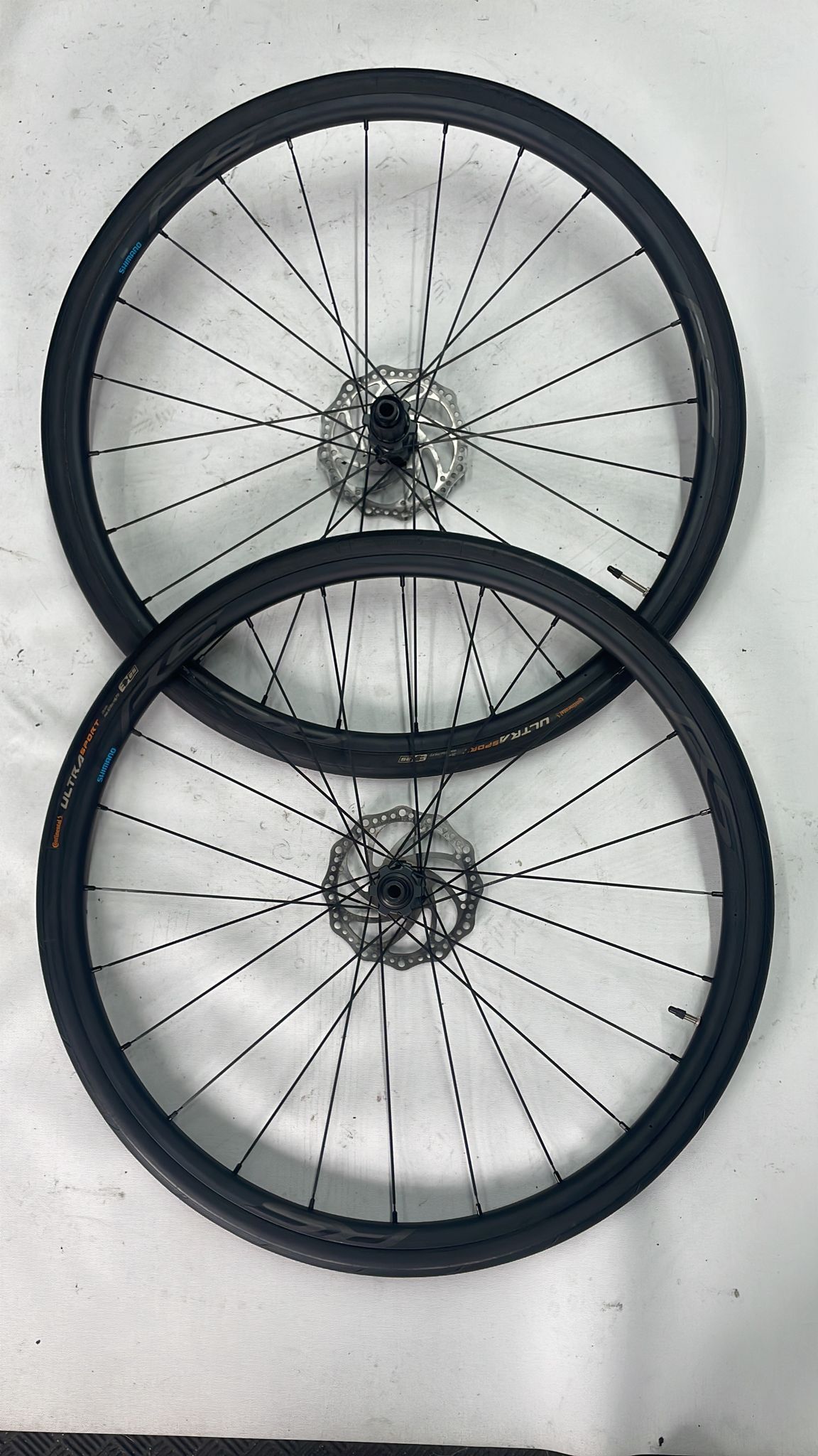 Shimano RS370 Disc Wheelset – 700c