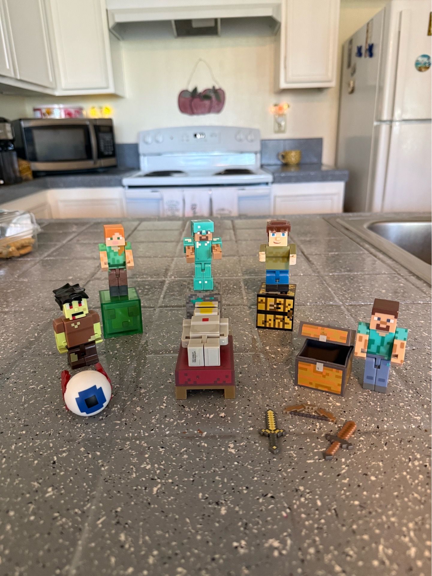 Minecraft Set of Fifteen Pieces