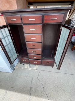 dresser