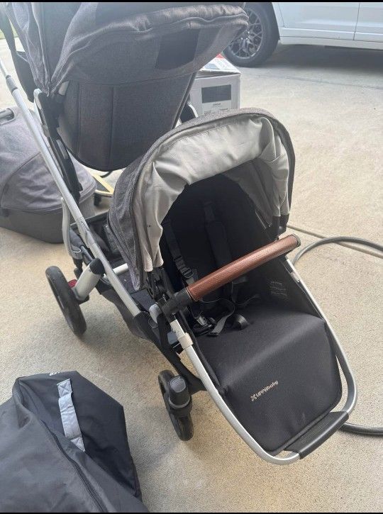Uppababy_v2_stroller