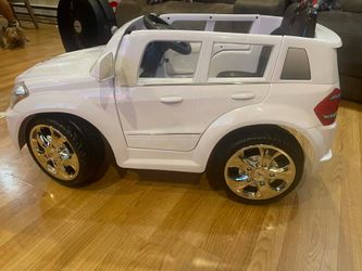 Rollplay Kids Ride-on Toy Mercedes-Benz GL450 White Electric SUV Toy Car