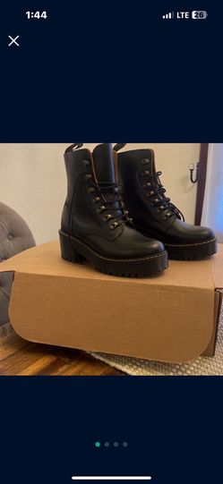 DR MARTENS CHEAP WOMENS BOOT LEATHER