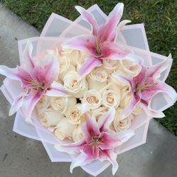 Real Rose Bouquet With Lilys