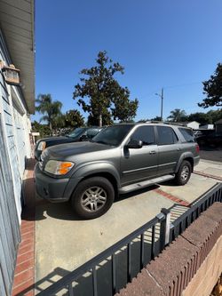 2004 Toyota Sequoia