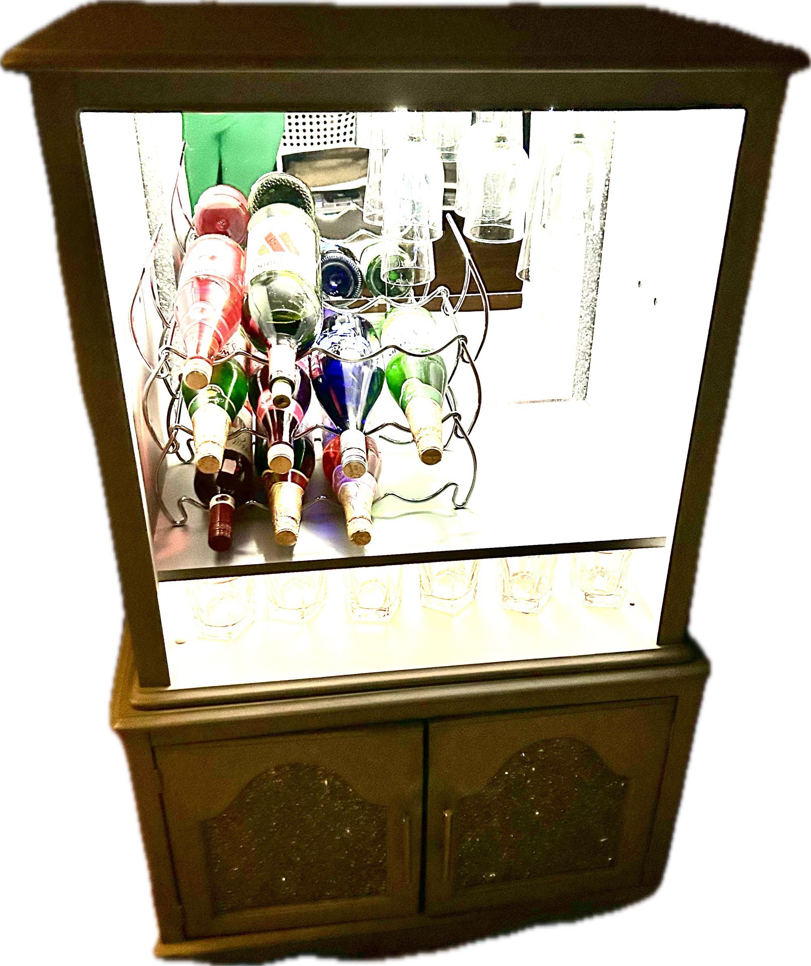 Wine/ Spirits Cabinet/Bar 27 W X 18 D X 51H