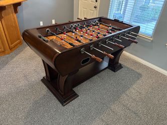 Solid Wood Foosball Table (Excellent Condition) Well Universal/Costco