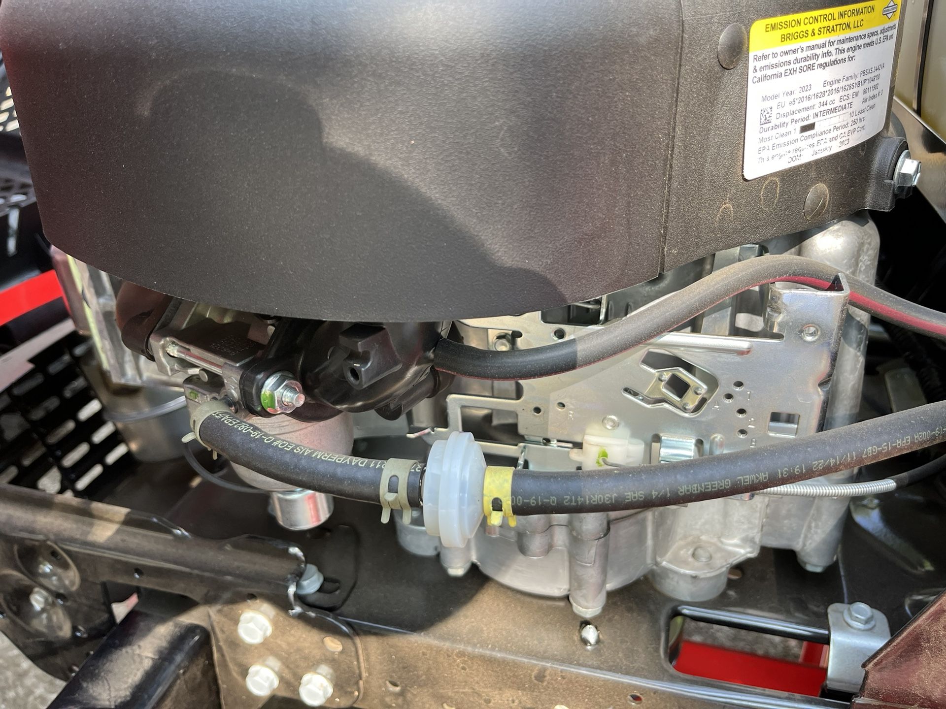 CRAFTSMAN T100 36in 11.5HP Riding Lawn Mower for Sale in Lilburn, GA