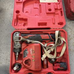 Milwaukee M12 Cordless Propex Expansion Tool