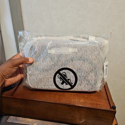 Michael Kor Jet Set Crossbody Bag