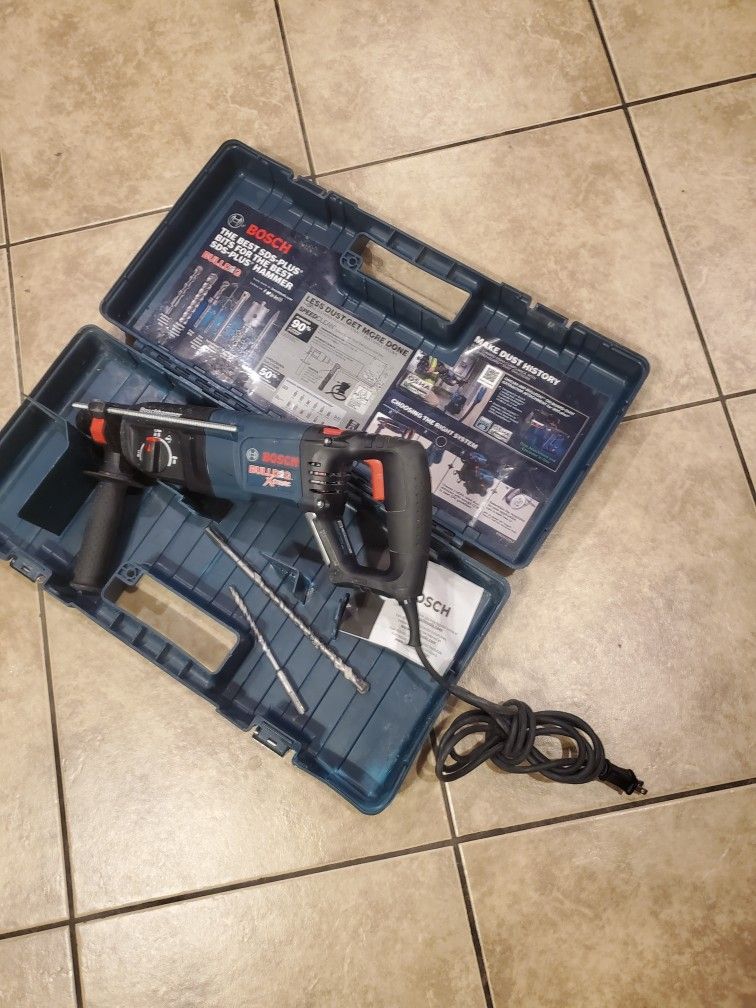 Bosch
8.5 Amp Corded 1-1/8 in. SDS-Plus Variable Speed Concrete/Masonry Rotary Hammer Drill with Carrying Case