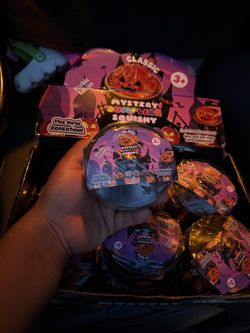 RANDOM MYSTERY HALLOWEEN DUMPLING SQUISHY MARBLE EDITION VIRAL SENSATION BLIND PACK 1 COUNT
