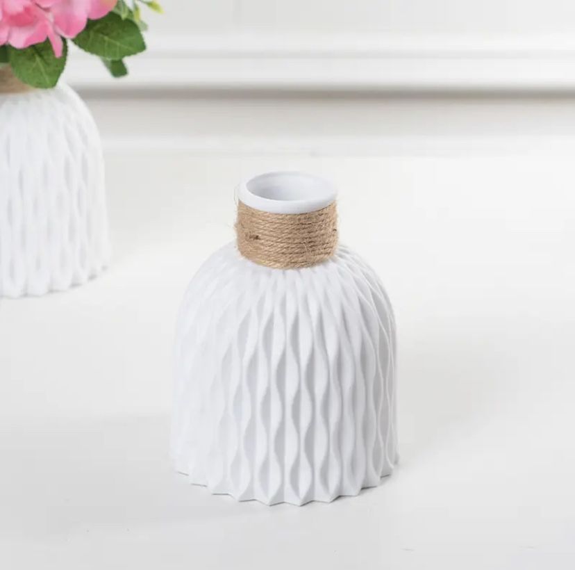 Nordic Flower Vase Home Decor Modern Imitation Ceramic Vase Water Ripple Flower Arrangement Flower Pots For Indoor Flowers  Message me if you are inte