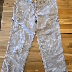 Vintage Y2K  American Vintage Camo Cargo Capri