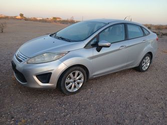 2013 Ford fiesta