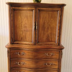 STUNNING CABINET/ DRESSER 
