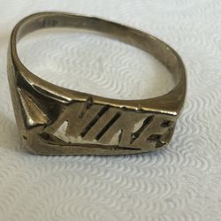10K Yellow Gold Vintage Nike Ring 