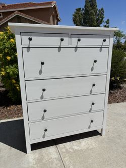 White Solid Wood 6 Drawer Hemnes Dresser Chest of Drawers Furniture Great Condition