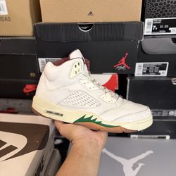 Jordan El Grito Sail 5s size 10 VNDS