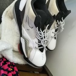 Jordan size 10 1/2 like new barely used
