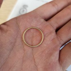 Size 7 Gold Ring 