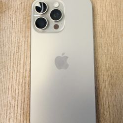 iPhone 15 Pro Max 2 - 256 GB