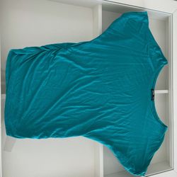 Women’s Size Small Shirt And Skirt Lot