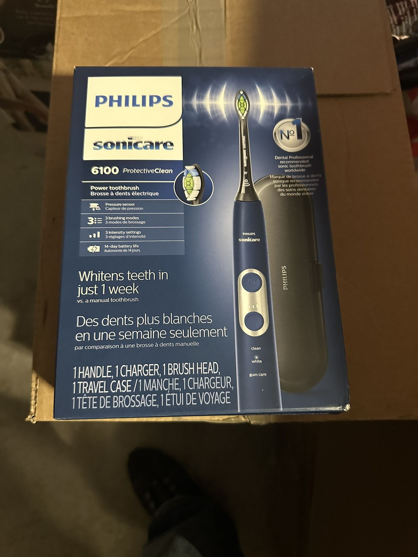 Philips Sonicare - ProtectiveClean 6100 Rechargeable Toothbrush - Navy Blue