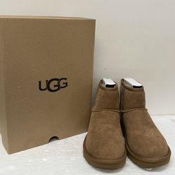 UGG Classic Mini ll