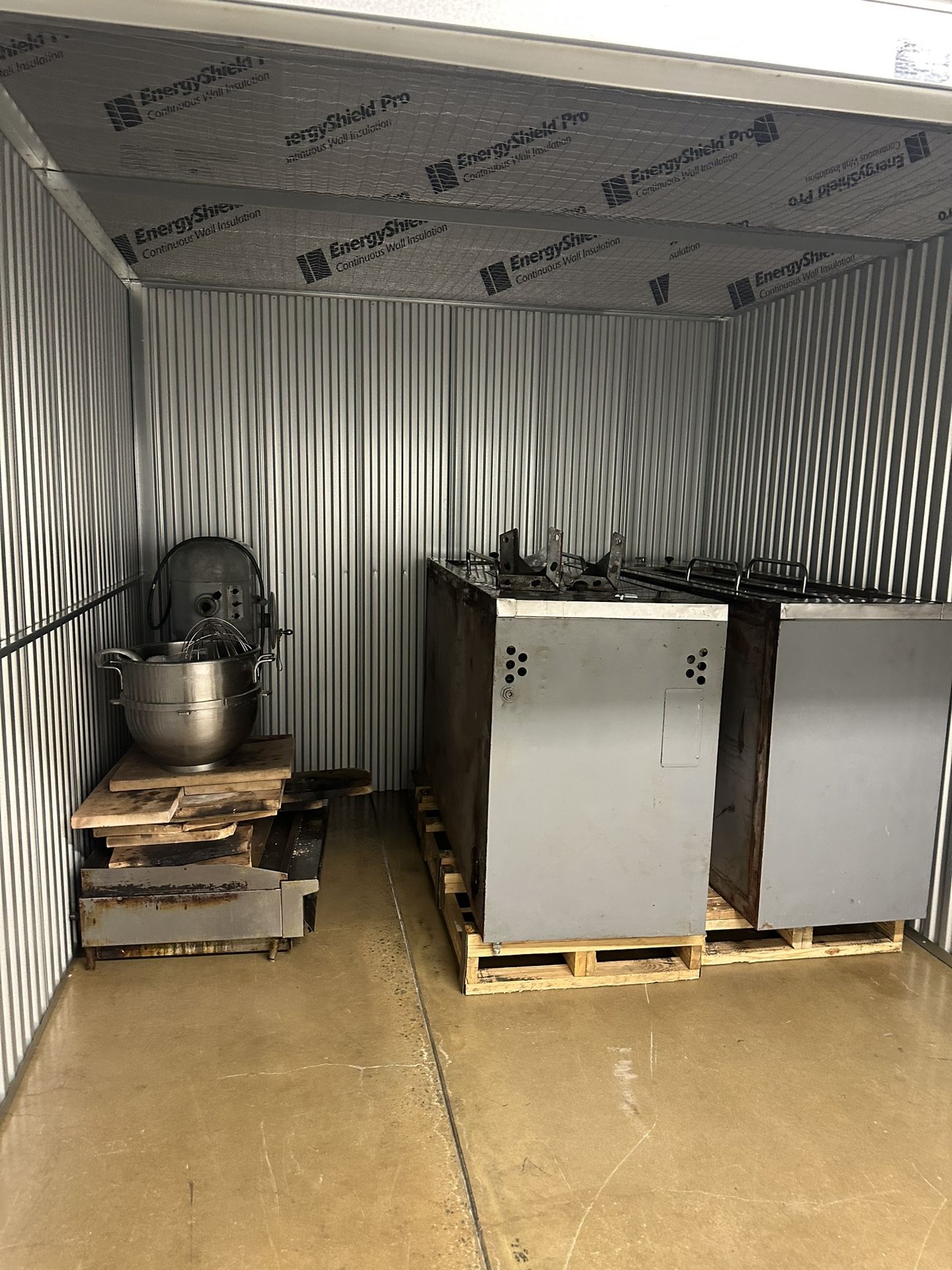 2 Oven For Pizzas , Mixing Machine 50 Qt