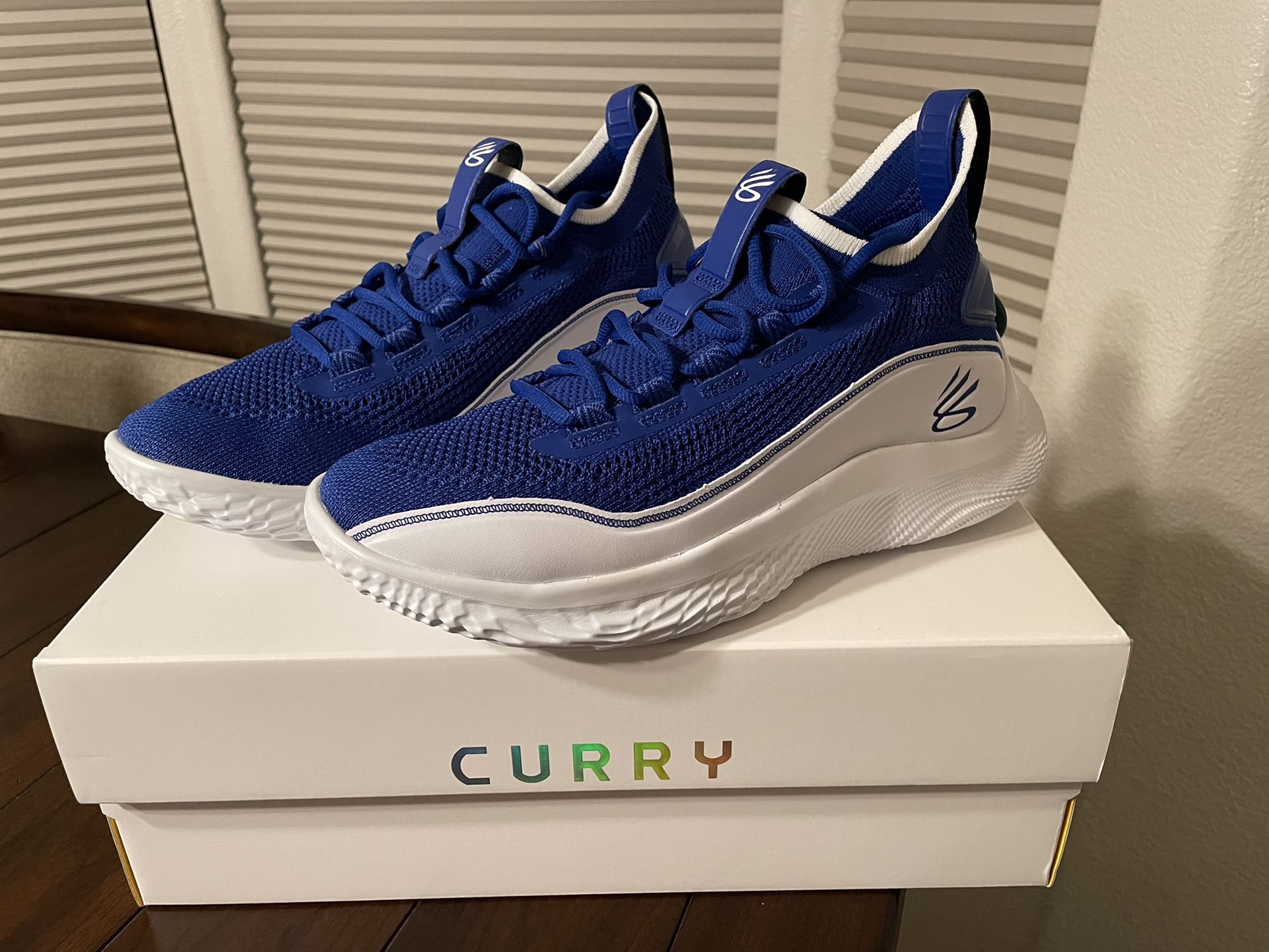 Curry Flow 8 Mens Basketball Shoe