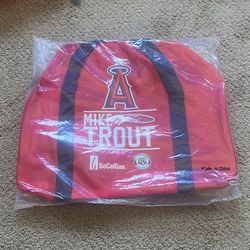 ANGELS MIKE TROUT DUFFLE BAG SGA STADIUM GIVEAWAY