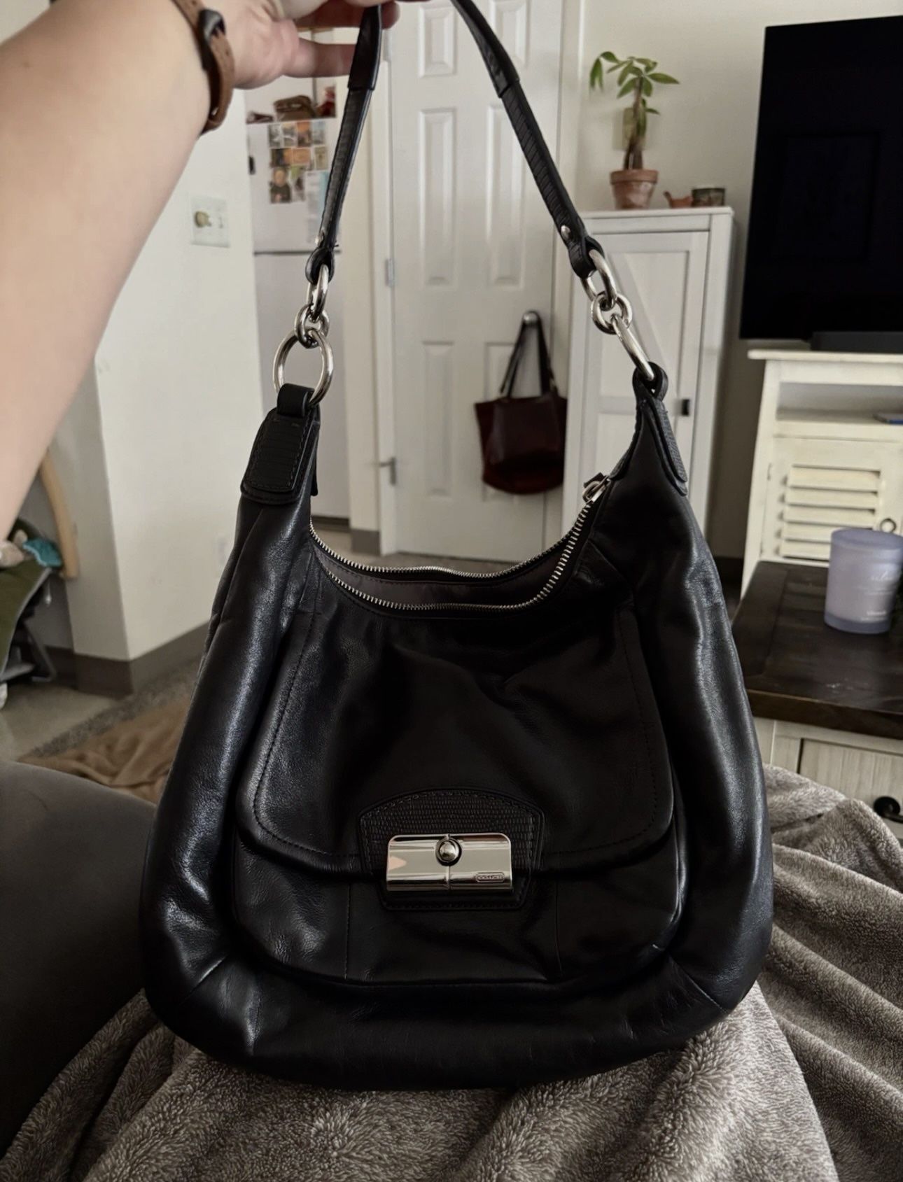 COACH Kristin Leather Hobo Shoulder Bag (BRAND NEW)