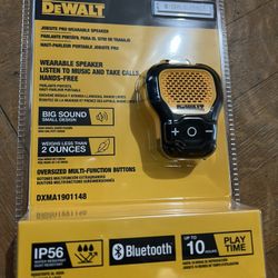 Dewalt Wearable Speaker DXMA1901148