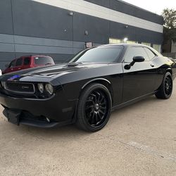 2014 Dodge Challenger SXT