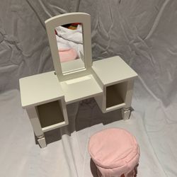 Pottery barn makeup table for dolls