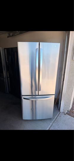 Refrigerator Stainless Steel 30” Wide 60 Day Warranty
