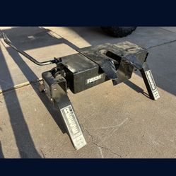 Fifth Wheel Hitch 80.00 Firm