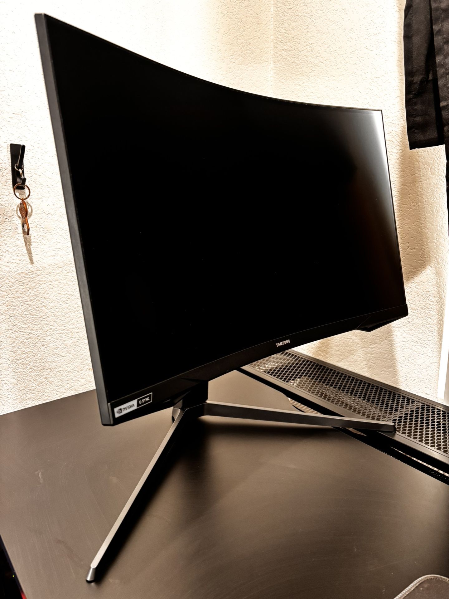 Samsung Curved Gaming Monitor with G-Sync - Stunning 1440p Display!