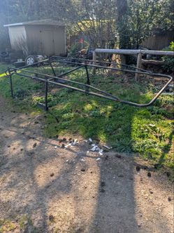 Universal ladder rack