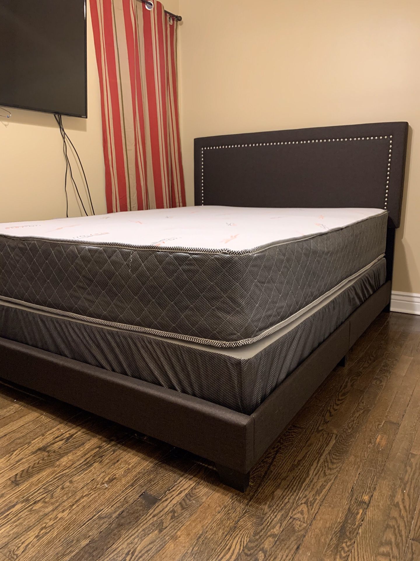 Brown Queen Bed Frame with Mattress Set!! Brand New Free Delivery