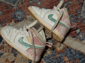 Nike high top toddler sneakers 7c